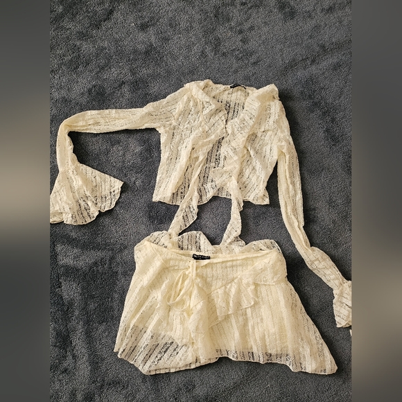 NEVER WORE Ruffle Trim Lace Up Asymmetrical Hem whole set - Picture 1 of 8